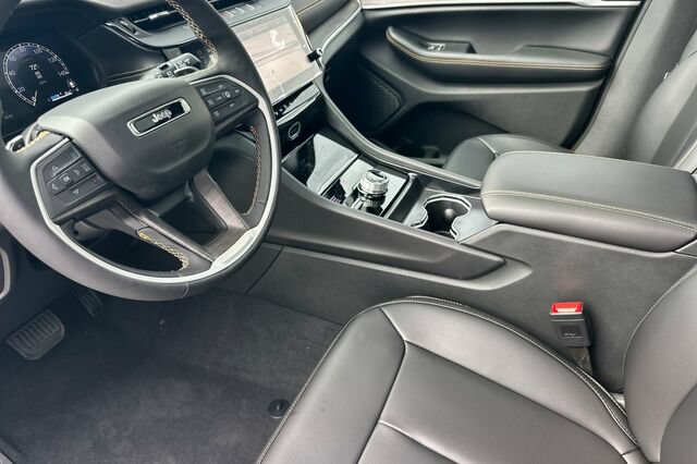 New 2026 Jeep Grand Cherokee L Limited AWD/4WD image 7