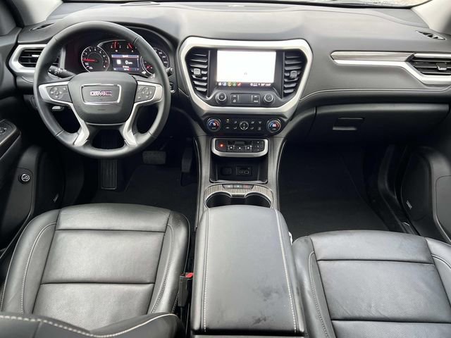 Used 2023 GMC Acadia SLT image 16