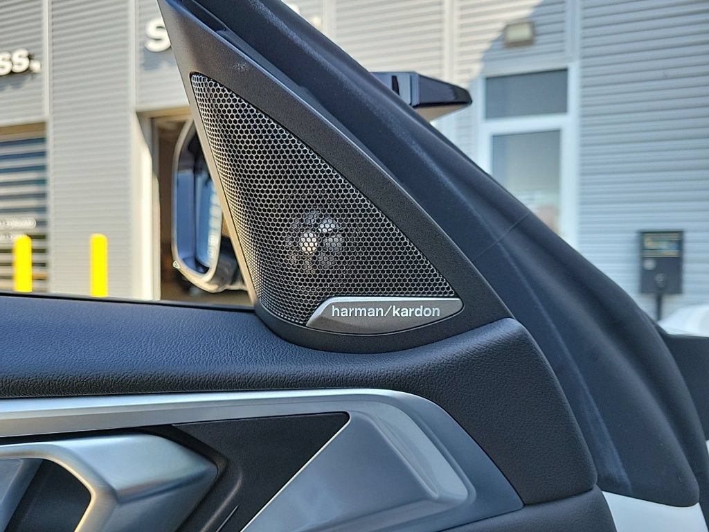 Used 2025 BMW M4 xDrive Competition AWD/4WD image 24