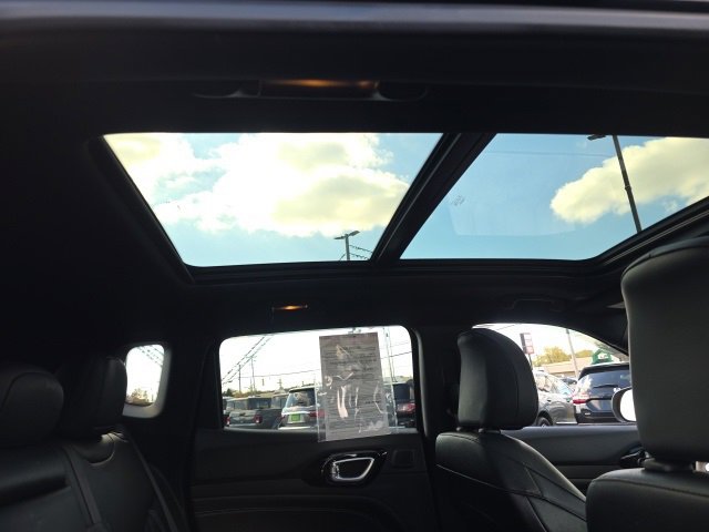 Used 2024 Jeep Compass Limited w/ High Altitude Package image 50