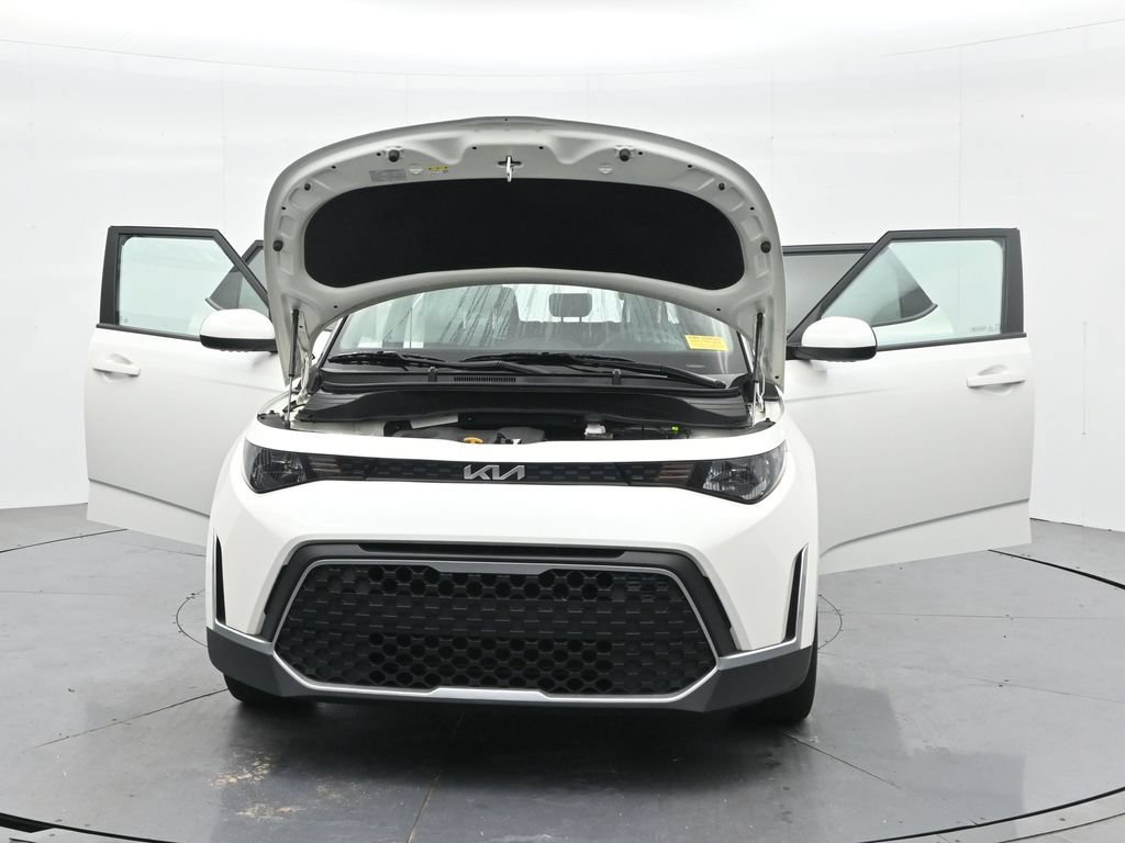 Used 2023 Kia Soul LX w/ Option Group 015 FWD image 40