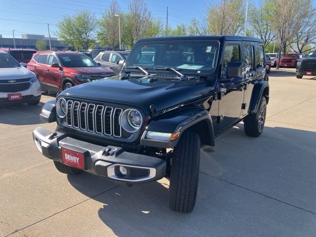 Certified 2025 Jeep Wrangler Unlimited Sahara AWD/4WD image 3