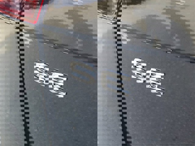 Certified 2022 Volkswagen Tiguan SE image 6