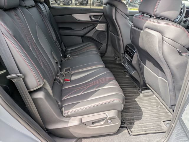 Used 2025 Acura MDX A-Spec image 33