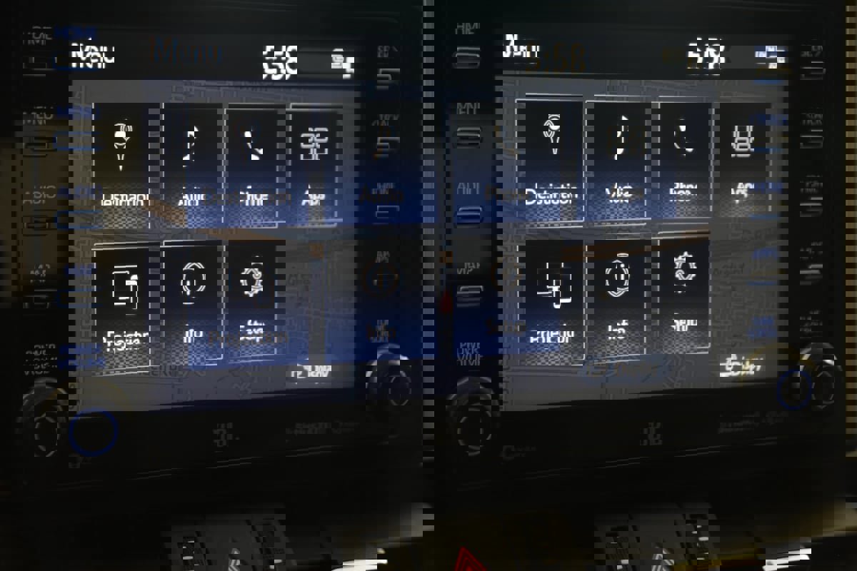 Used 2021 Toyota RAV4 XSE image 38