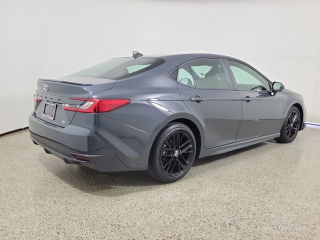 Used 2025 Toyota Camry SE FWD image 5