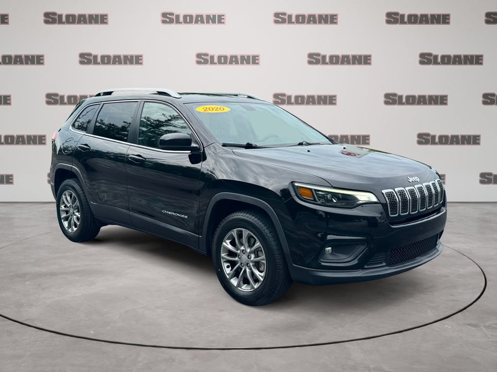 Used 2020 Jeep Cherokee Latitude Plus w/ Cold Weather Group AWD/4WD image 7