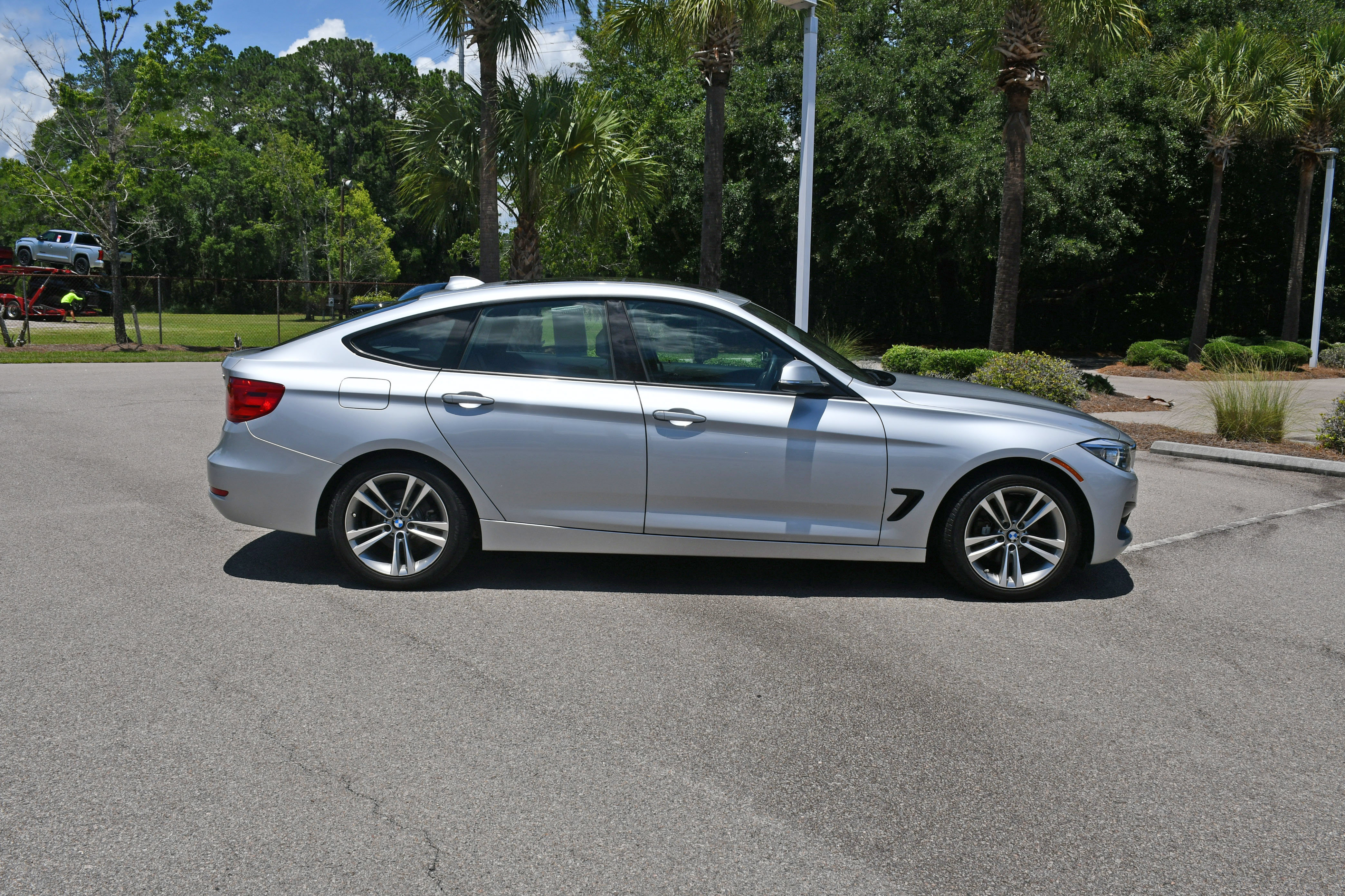 Used 2016 BMW 328i Gran Turismo xDrive AWD/4WD image 2