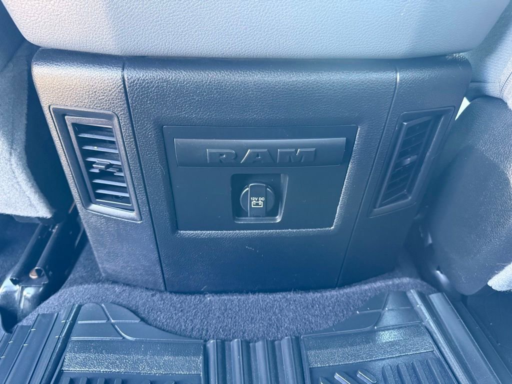 Used 2018 RAM 1500 Big Horn AWD/4WD image 39
