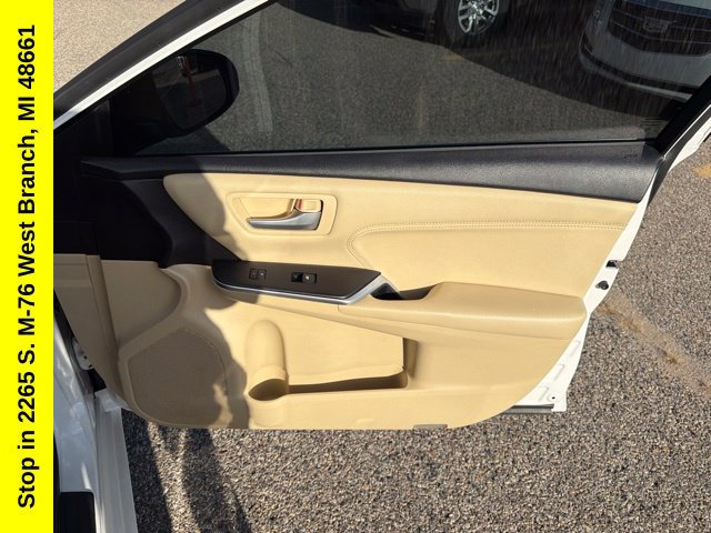Used 2016 Toyota Camry XLE FWD image 29