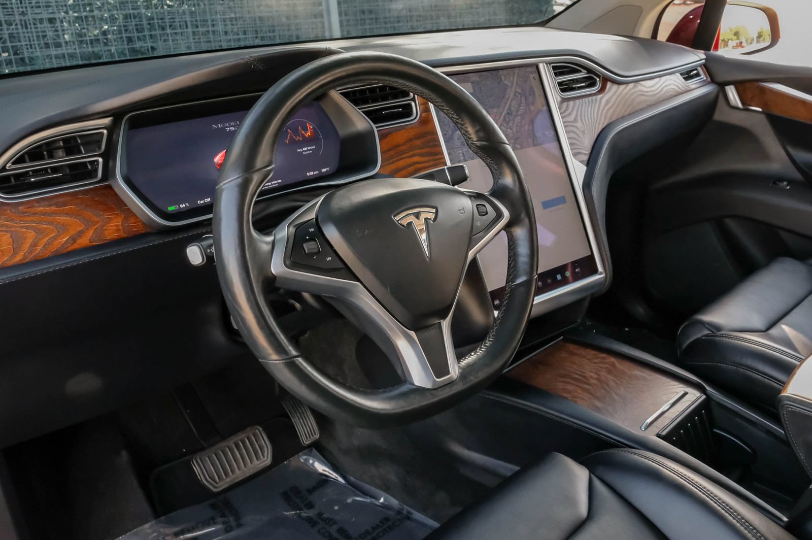 Used 2017 Tesla Model X 75D AWD/4WD image 3