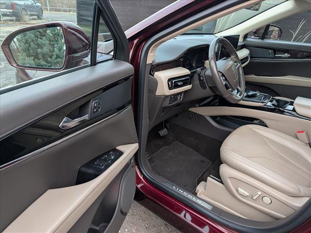 Certified 2022 Lincoln Nautilus Reserve image 27