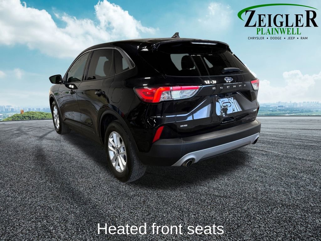Used 2020 Ford Escape SE image 6