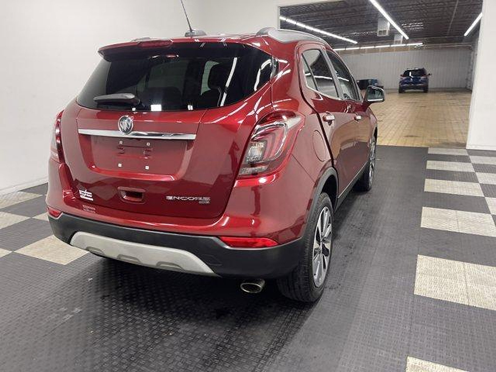 Used 2021 Buick Encore Preferred AWD/4WD image 4