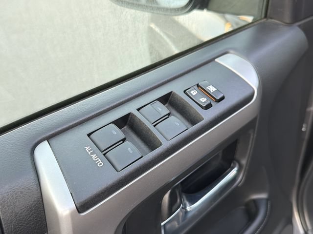 Used 2018 Toyota 4Runner SR5 Premium AWD/4WD image 22