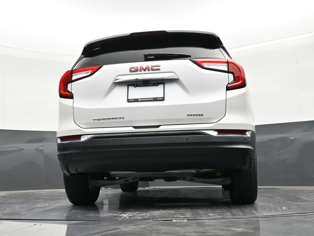 Used 2022 GMC Terrain SLT image 23