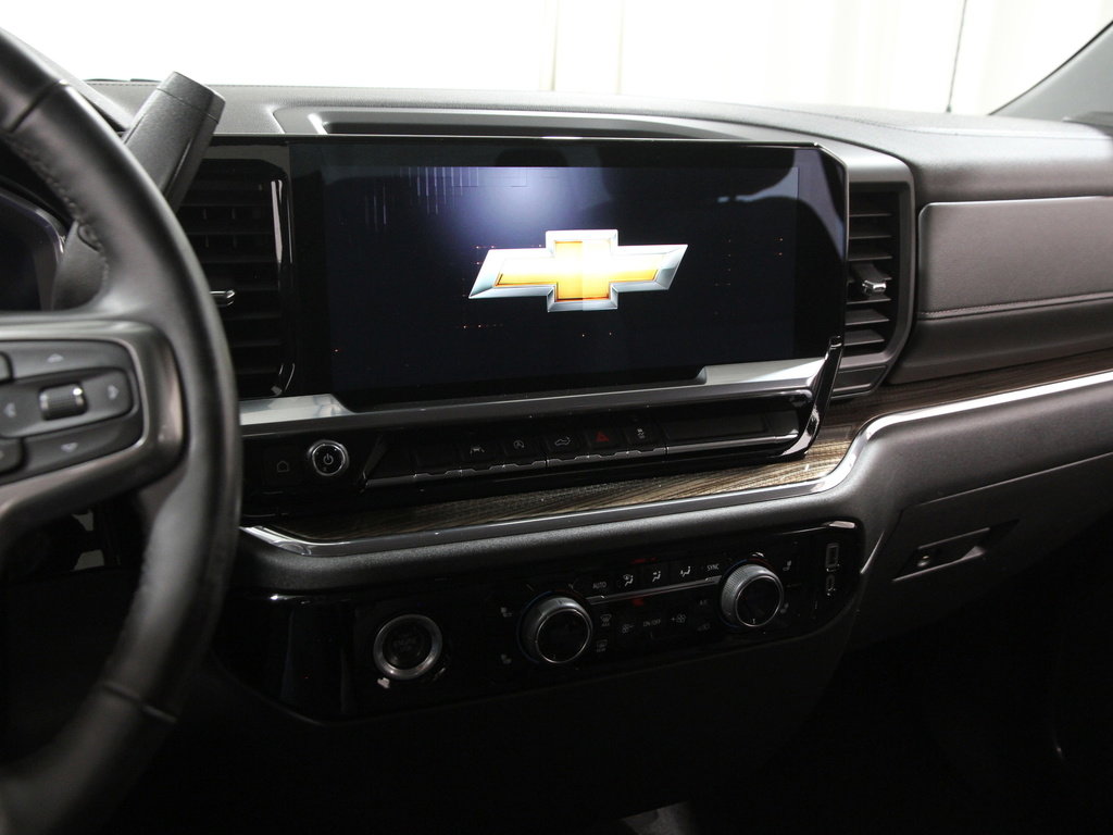 Used 2023 Chevrolet Silverado 1500 LT image 10