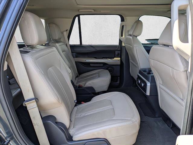 Used 2023 Ford Expedition Limited AWD/4WD image 22
