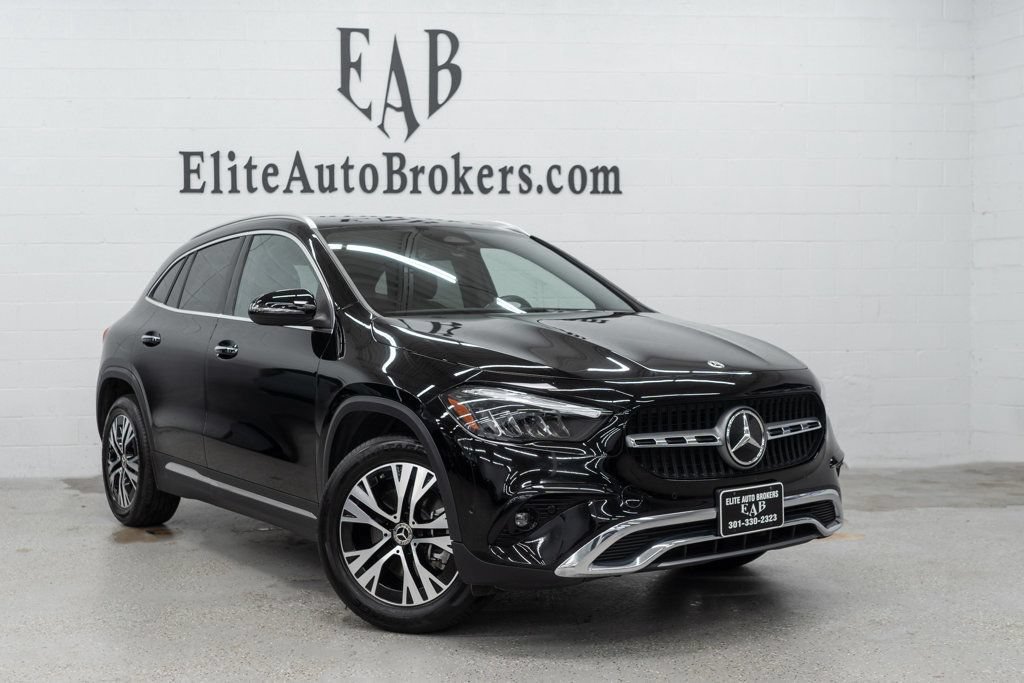 Used 2025 Mercedes-Benz GLA 250 4MATIC w/ Winter Package image 45