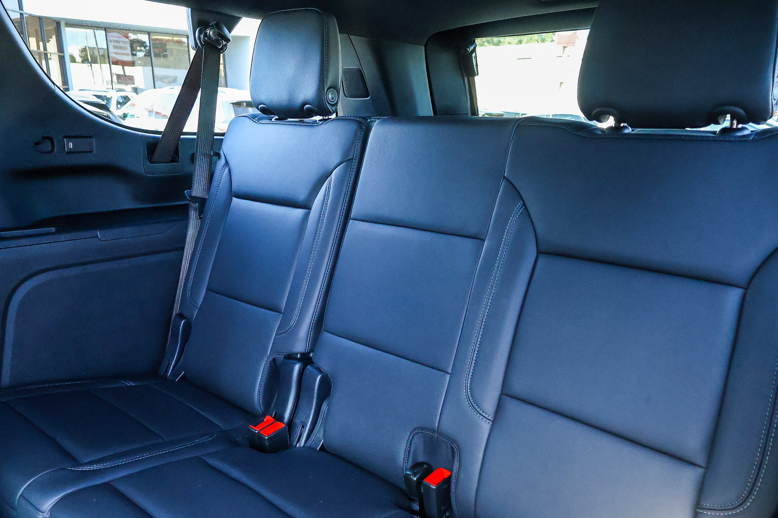 Used 2026 Chevrolet Suburban LT AWD/4WD image 16