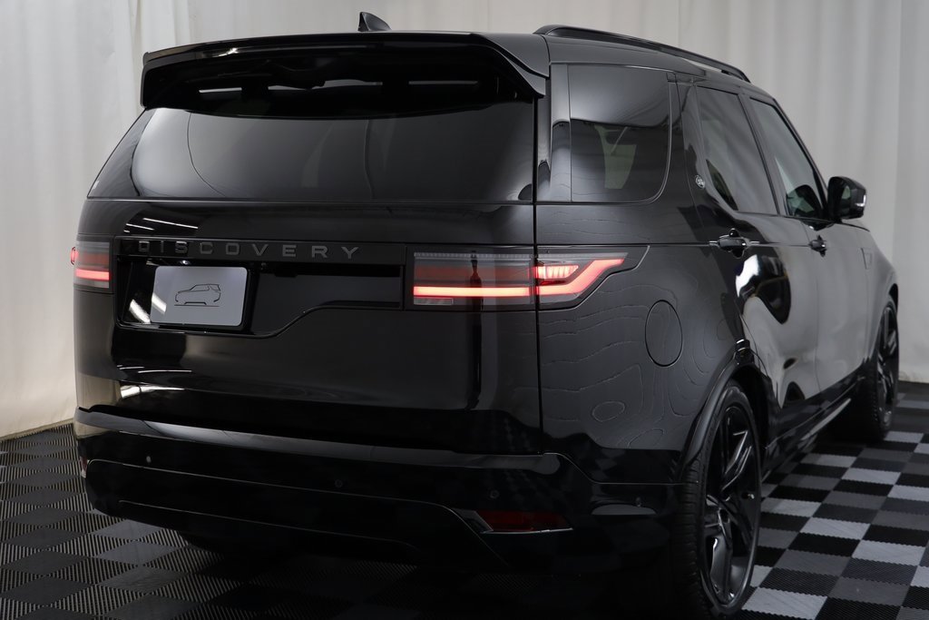 New 2025 Land Rover Discovery Dynamic SE image 27