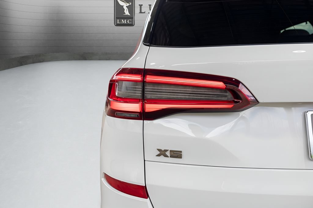 Used 2023 BMW X5 M50i w/ Executive Package AWD/4WD image 17