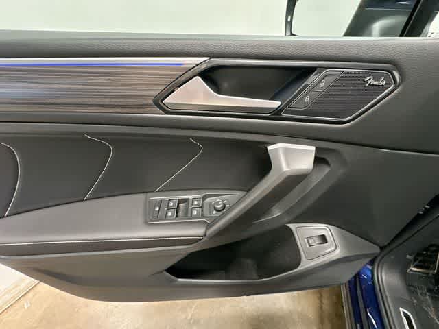 Used 2024 Volkswagen Tiguan SEL R-Line AWD/4WD image 19