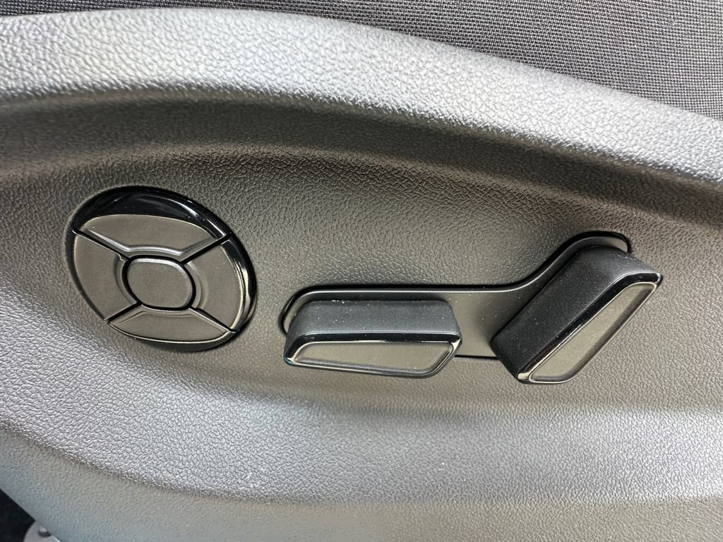 New 2026 Volkswagen Tiguan SE AWD/4WD image 10
