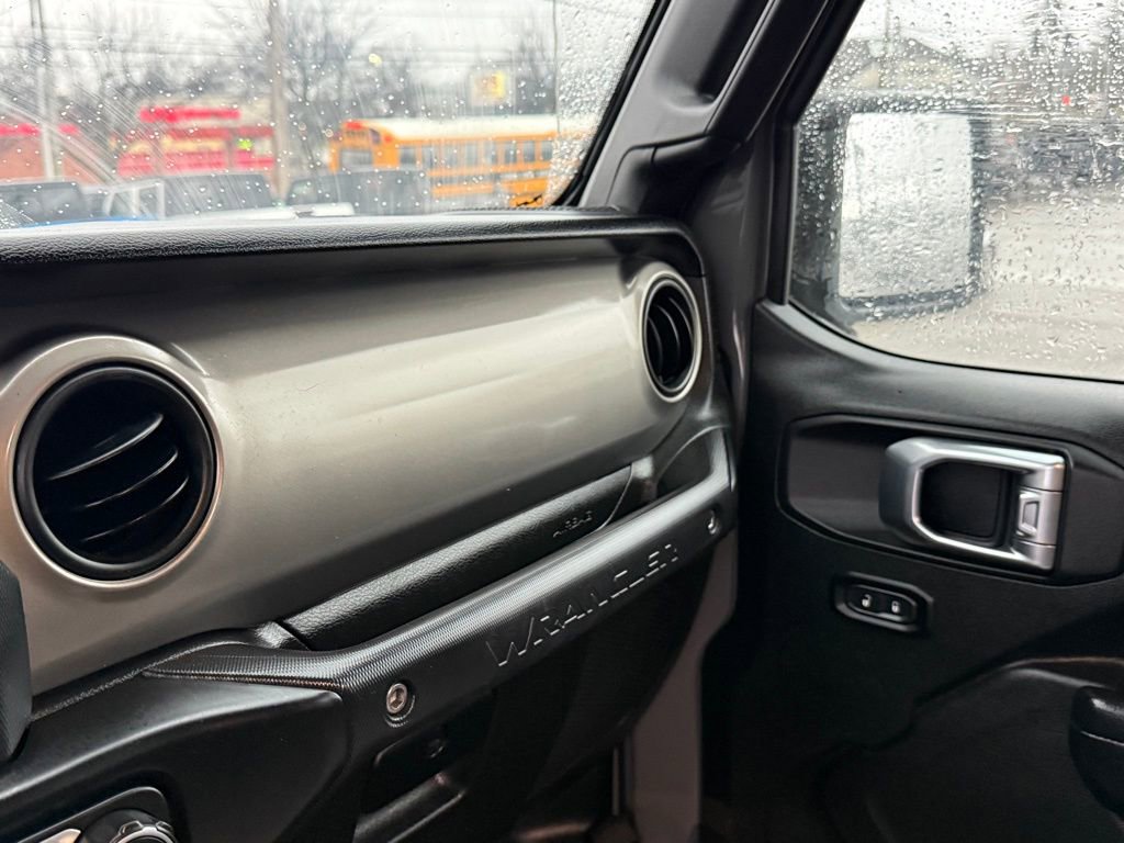 Used 2021 Jeep Wrangler Unlimited Sport image 21
