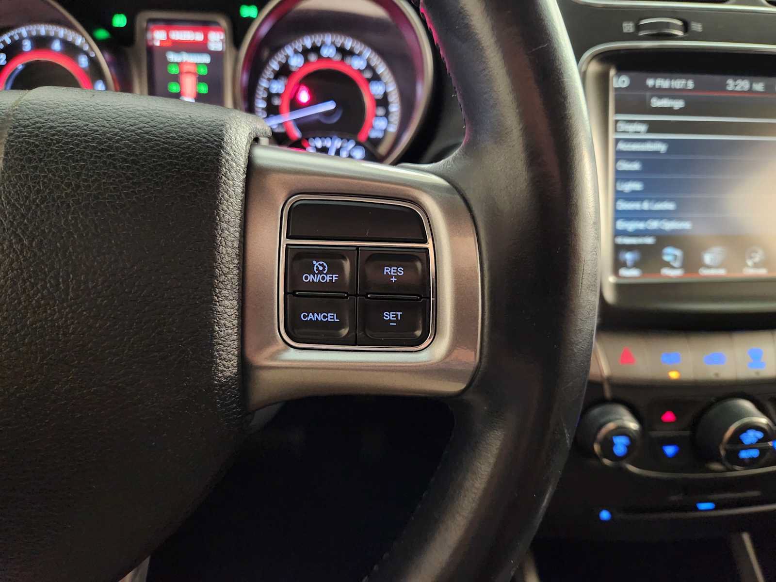 Used 2018 Dodge Journey Crossroad FWD image 26
