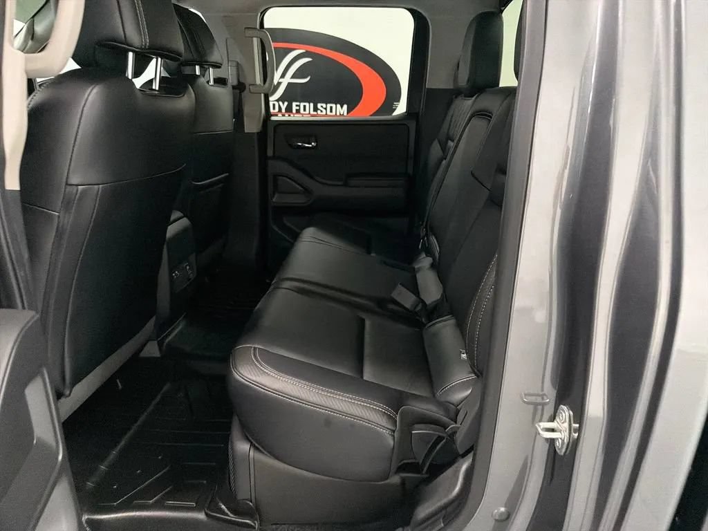 Used 2024 Nissan Frontier SL w/ Technology Package AWD/4WD image 13