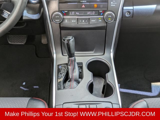 Used 2016 Toyota Camry SE FWD image 17