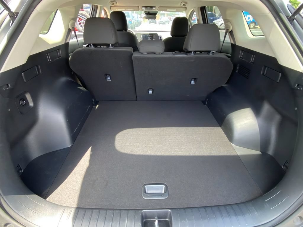 Used 2025 Kia Sportage LX FWD image 26