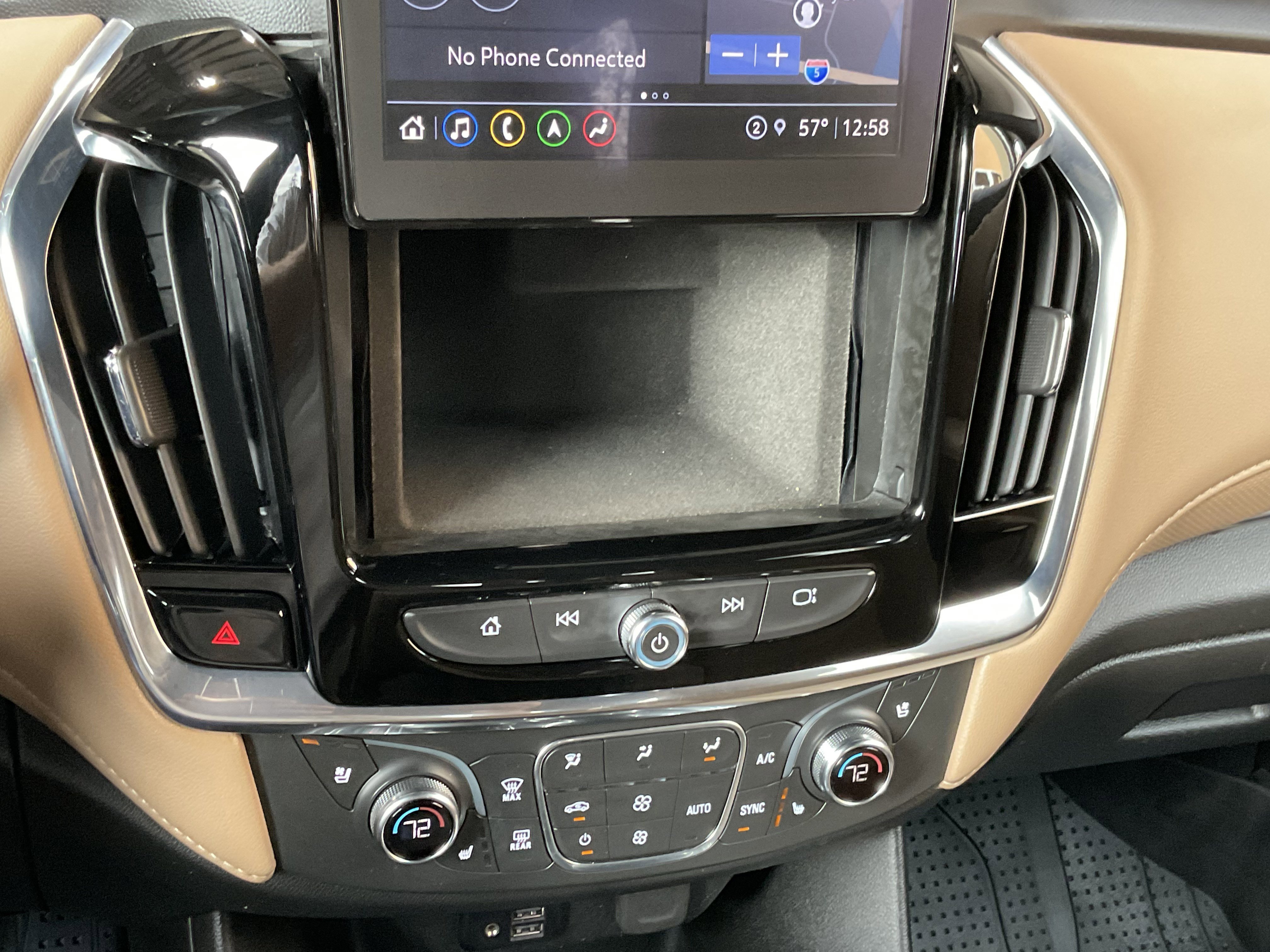 Used 2023 Chevrolet Traverse Premier image 20