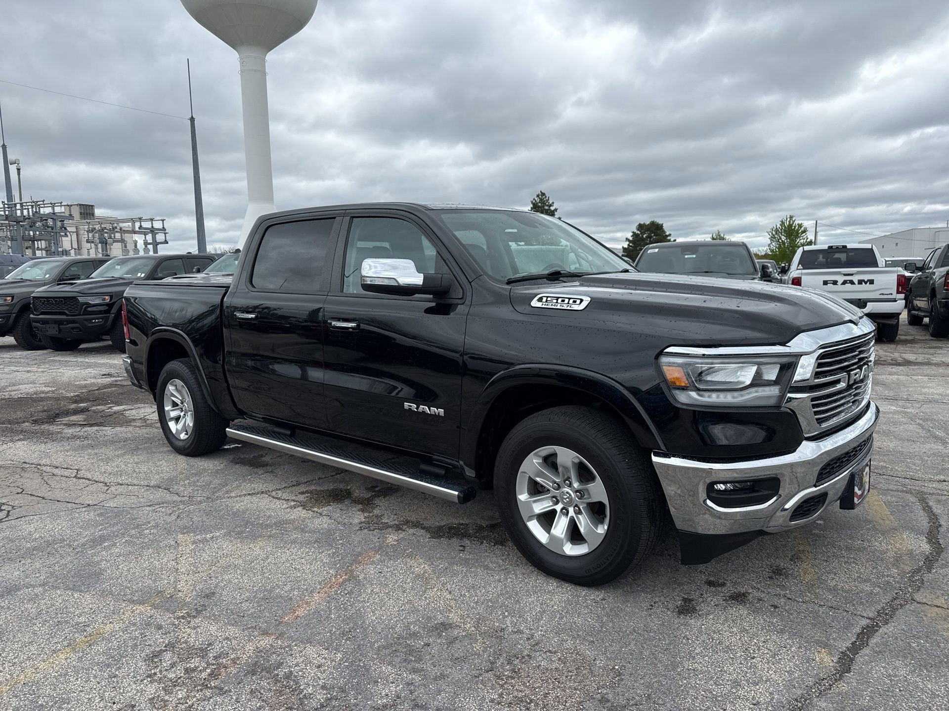 Used 2022 RAM 1500 Laramie AWD/4WD image 4