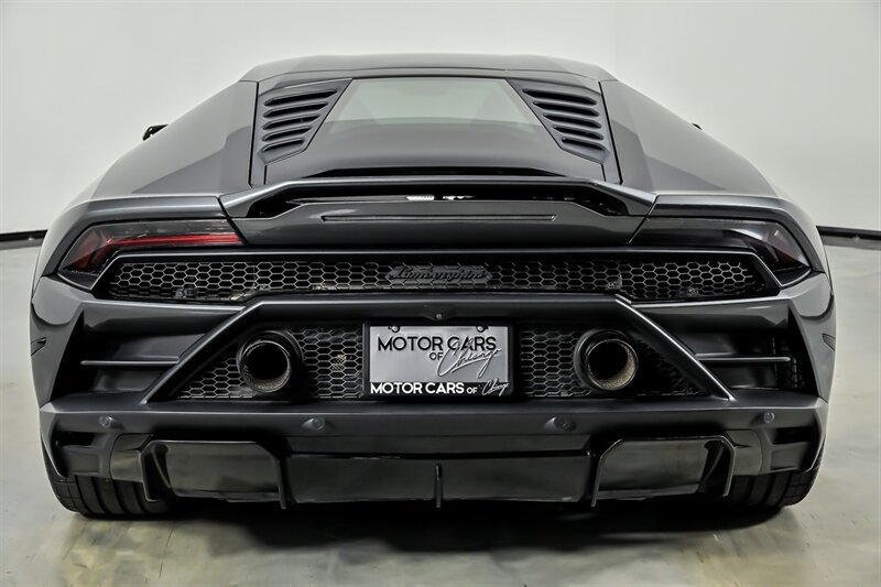 Used 2020 Lamborghini Huracan EVO RWD image 8