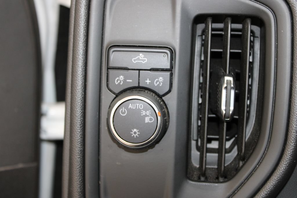 Used 2022 Chevrolet Silverado 1500 W/T RWD image 35