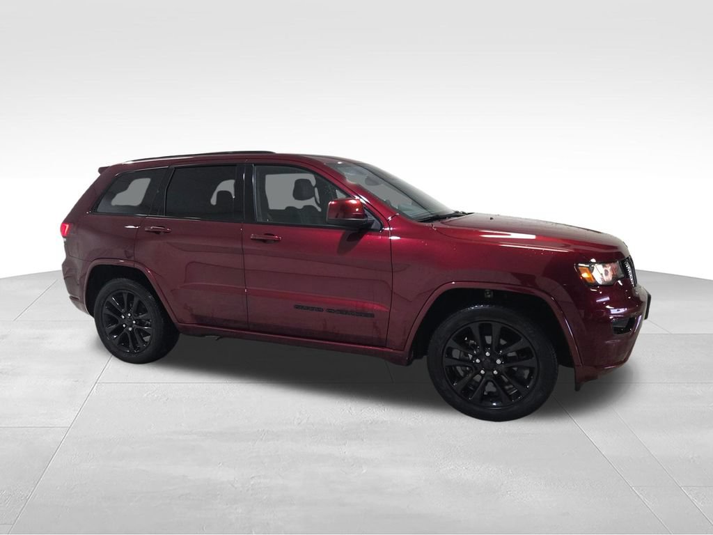 Certified 2020 Jeep Grand Cherokee Altitude AWD/4WD image 31