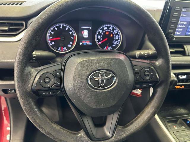 Certified 2022 Toyota RAV4 LE AWD/4WD image 18