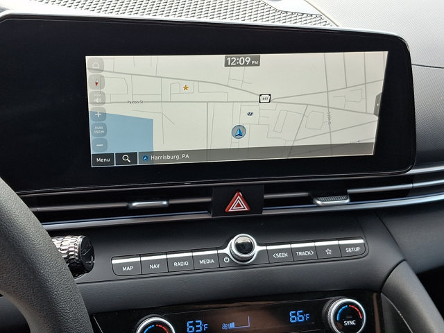 Certified 2024 Hyundai Elantra SEL FWD image 17