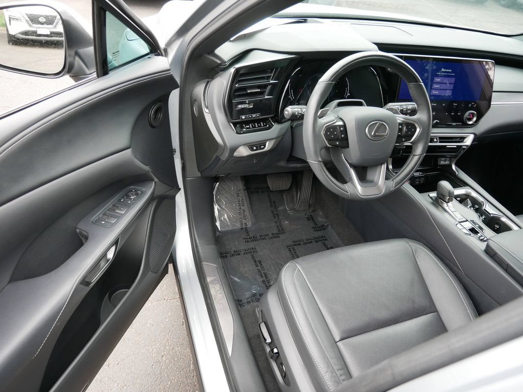 Used 2023 Lexus RX 350 w/ Accessory Package (Z1) AWD/4WD image 10
