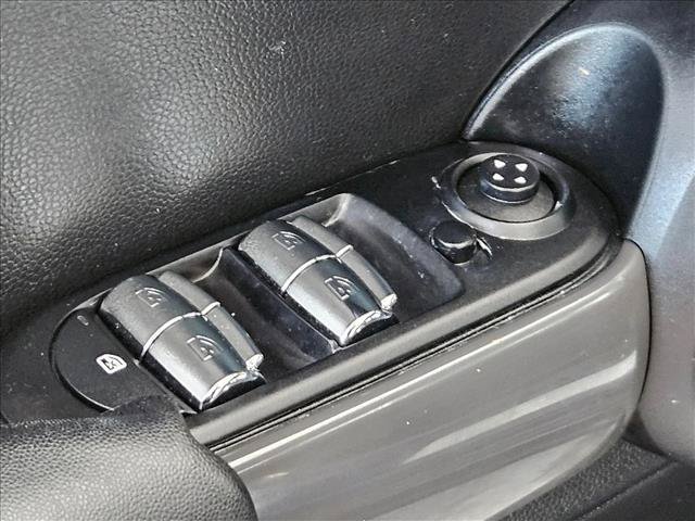 Used 2018 MINI Cooper 4-Door Hardtop FWD image 28