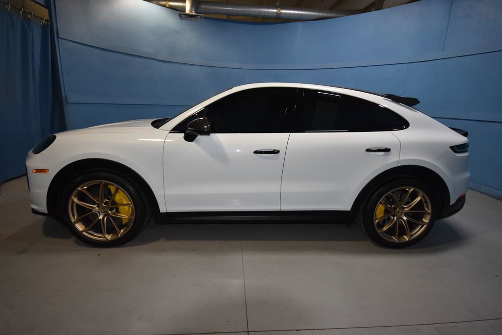 Certified 2024 Porsche Cayenne Turbo GT image 2