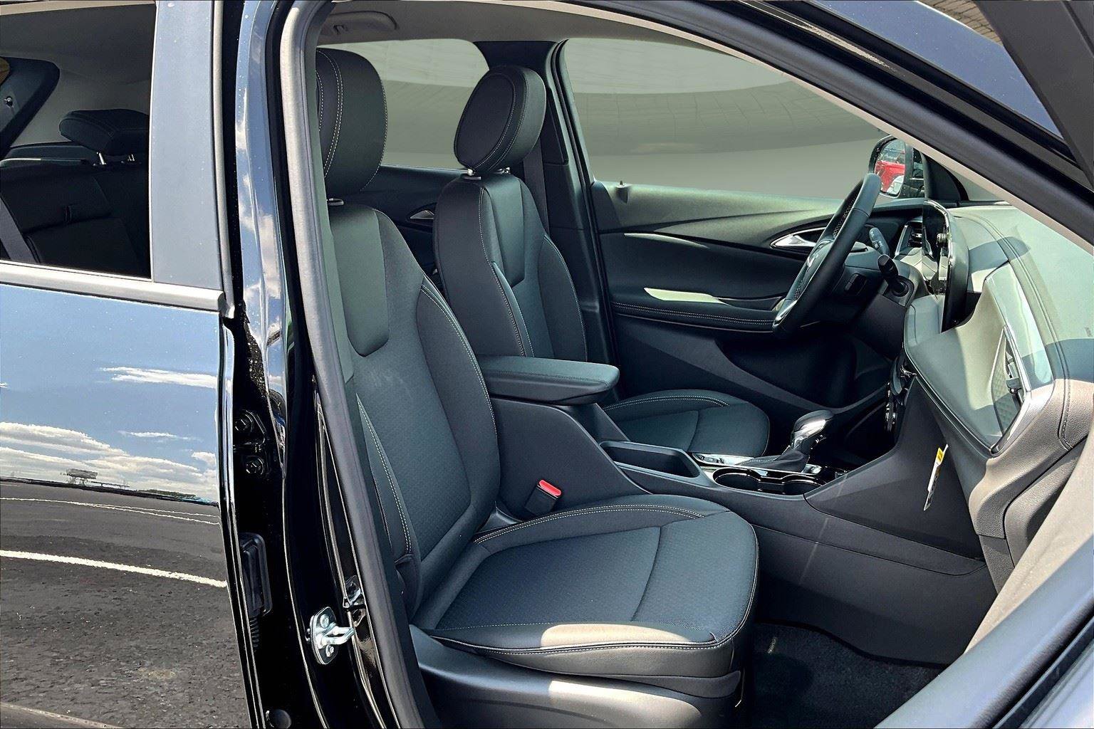 New 2026 Buick Encore GX Preferred w/ Advanced Technology Package image 11