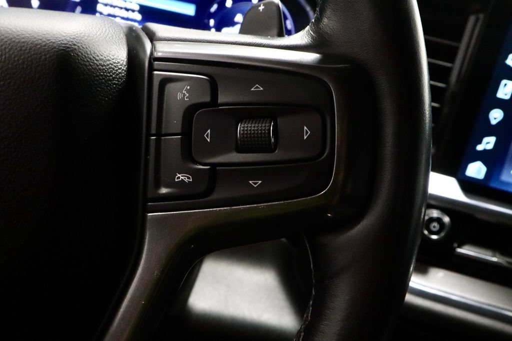 Used 2023 Chevrolet Silverado 1500 High Country w/ Technology Package AWD/4WD image 28