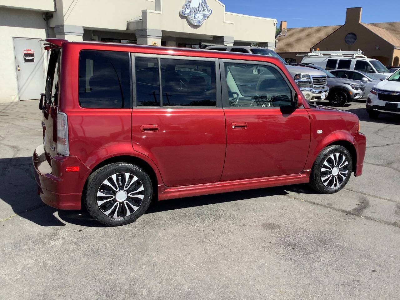Used 2006 Scion xB FWD image 11
