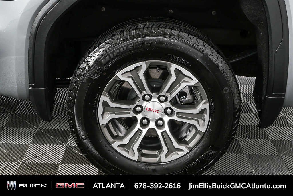 Used 2025 GMC Sierra 1500 SLT AWD/4WD image 34