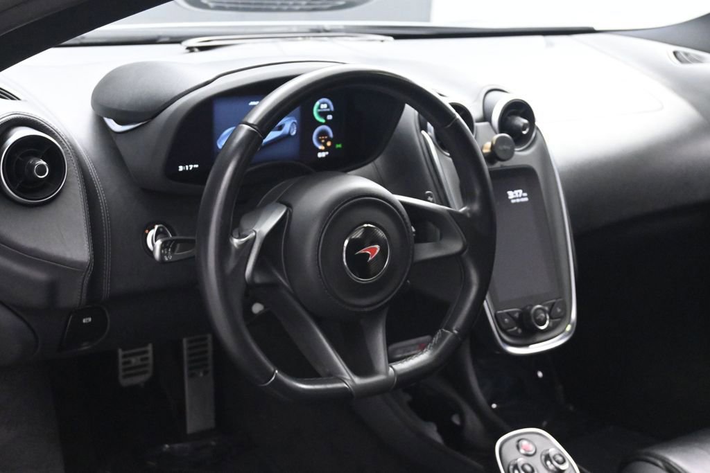 Used 2019 McLaren 570S Spider RWD image 19