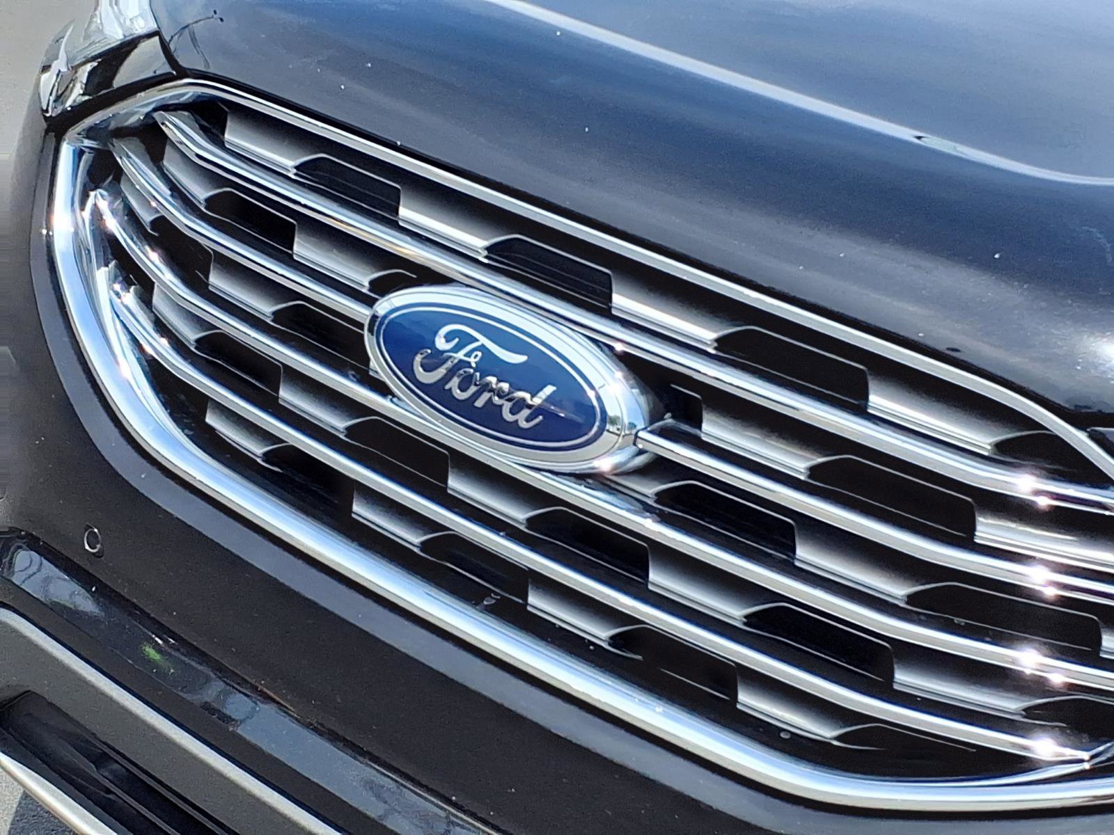 Used 2021 Ford Edge Titanium AWD/4WD image 32