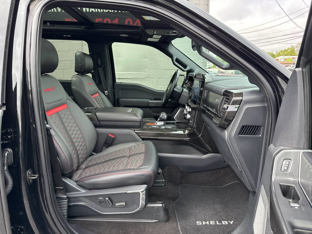 Used 2022 Ford F150 Lariat w/ Equipment Group 502A High image 28